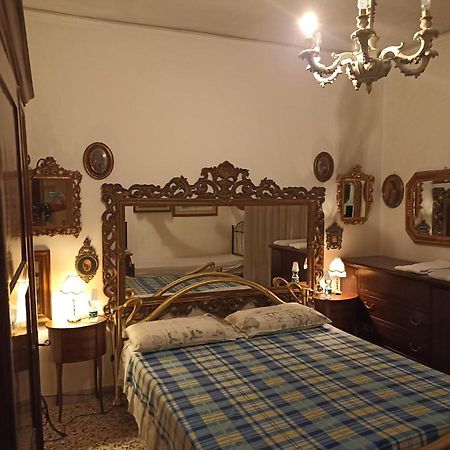 Bed and Breakfast Casa Gramsci Modena Esterno foto