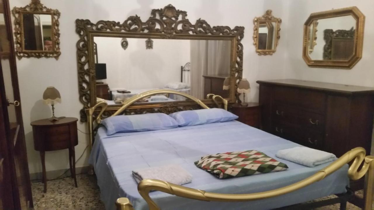Bed and Breakfast Casa Gramsci Modena Esterno foto