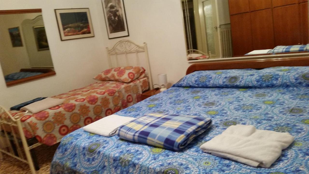 Bed and Breakfast Casa Gramsci Modena Esterno foto