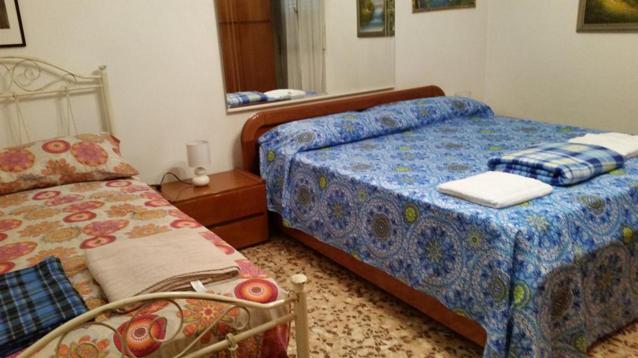Bed and Breakfast Casa Gramsci Modena Esterno foto