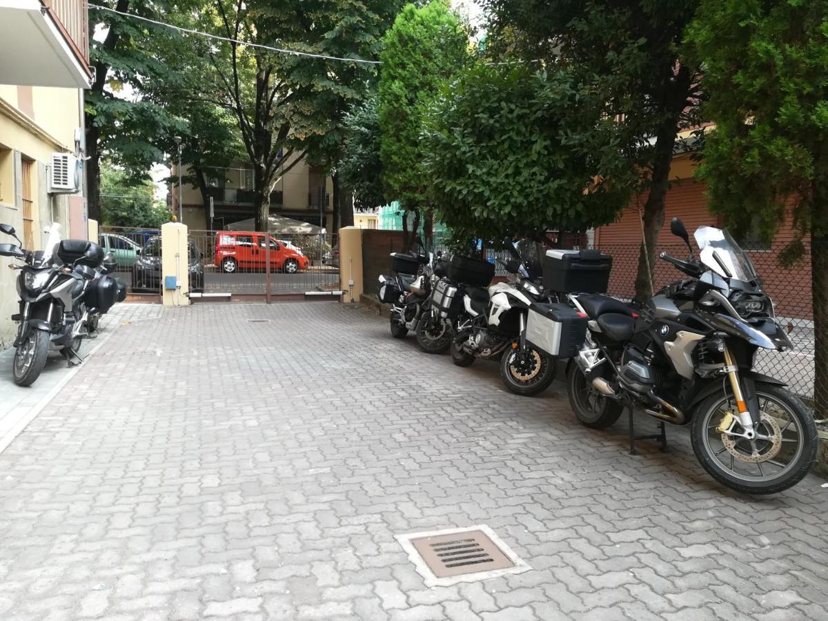 Bed and Breakfast Casa Gramsci Modena Esterno foto